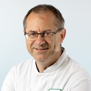 Dr. med. S. Brucks